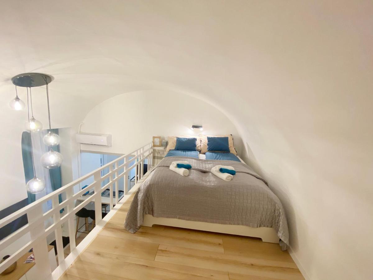 Goldart Design Apartment In The Heart Of بودابست المظهر الخارجي الصورة